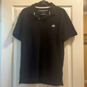 Mens short sleeve polos. In black and in white. Both in great condition.
